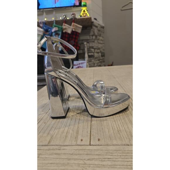 Steve Madden Veronika Silver Platform Sandals Women's Size 6.5 - Picture 4 of 7